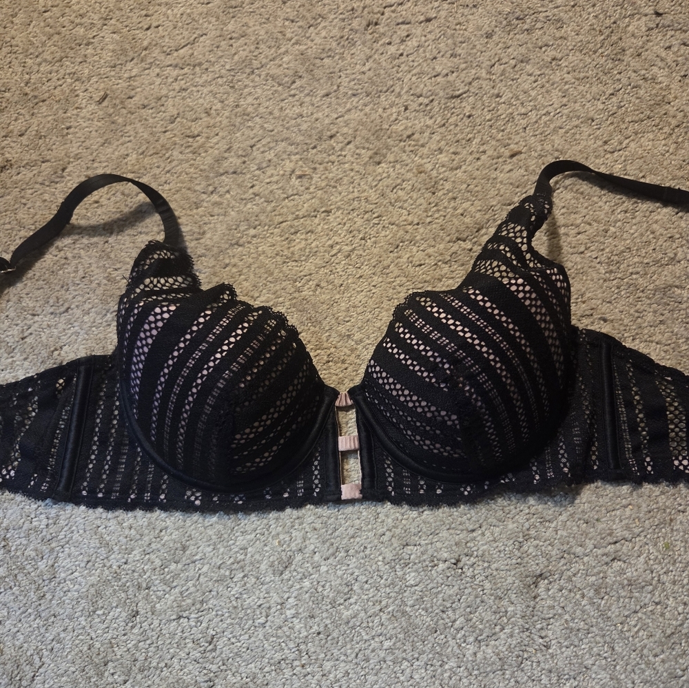 VS Lined Plunge Bra 32D